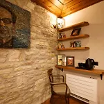 فندق Nostalgia Boutique Gjirokastër