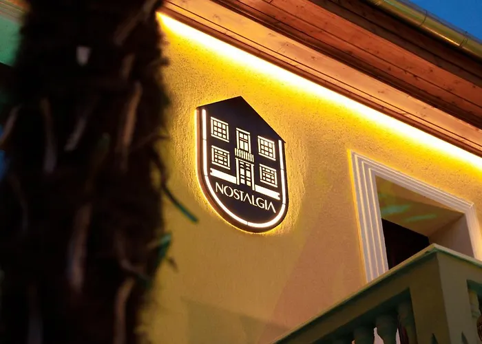 Nostalgia Boutique *