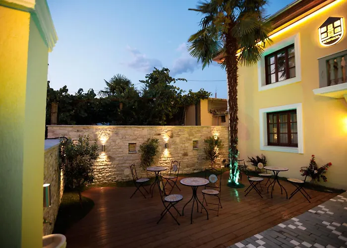 Nostalgia Boutique Отель *