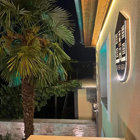 Nostalgia Boutique * Gjirokastër