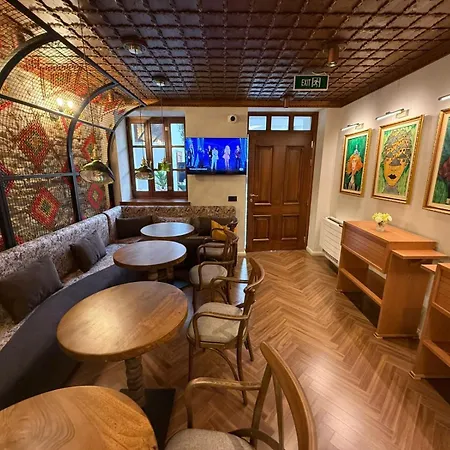 Nostalgia Boutique *