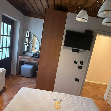 Nostalgia Boutique Gjirokastër