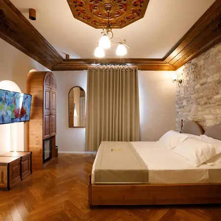 Nostalgia Boutique * Гирокастра