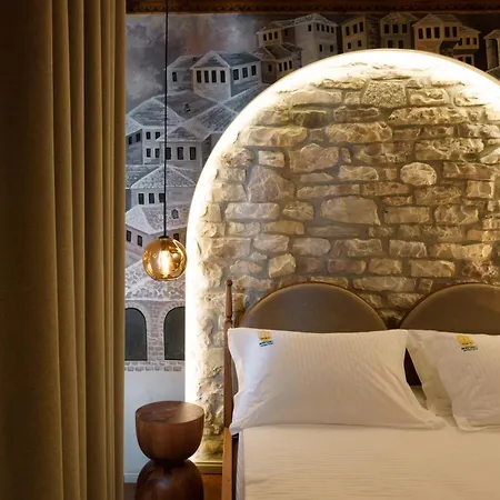 Nostalgia Boutique *