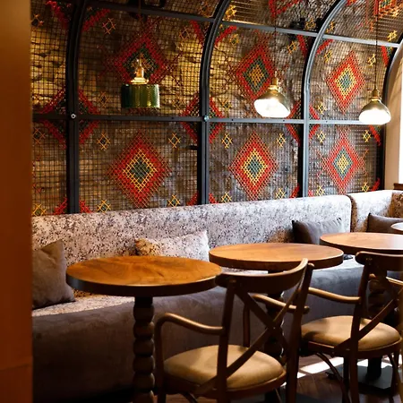 Nostalgia Boutique Gjirokastër