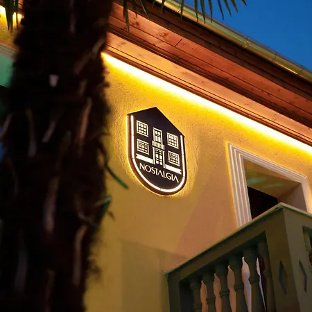 Nostalgia Boutique *