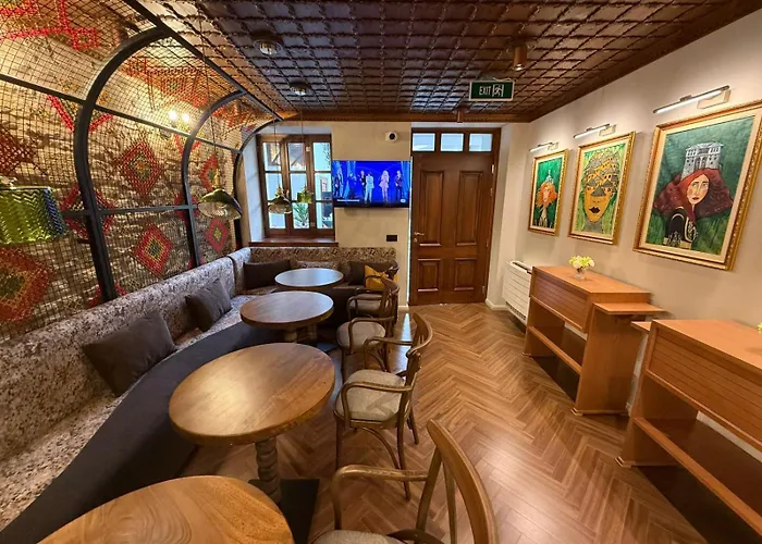 Nostalgia Boutique *