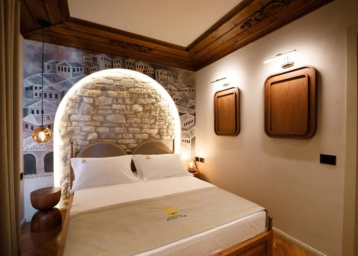 Nostalgia Boutique *